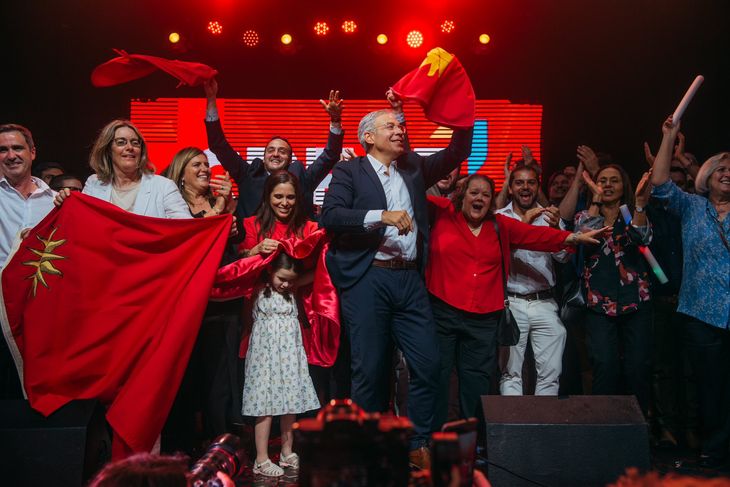 Robert Silva es el favorito a ganar las elecciones del Partido Colorado según recientes encuestas.