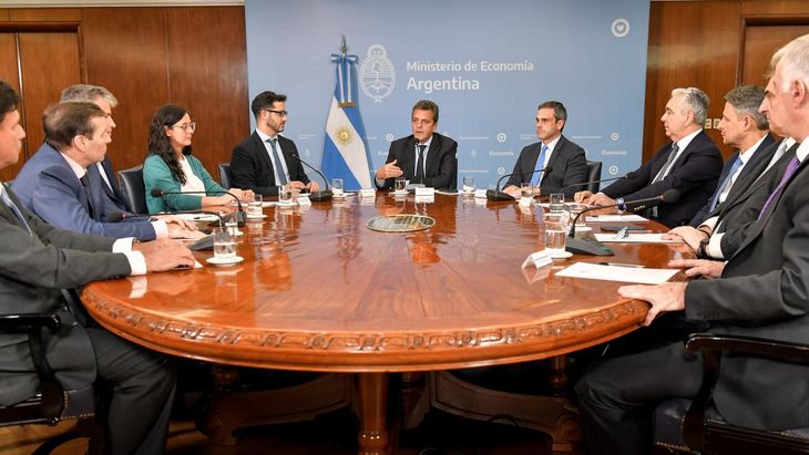 Sergio Massa anunció un congelamiento de los precios de los medicamentos