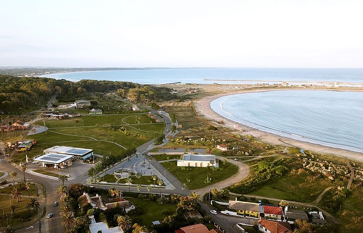 El gobierno lanzó la licitación internacional para la construcción de un hotel-casino de lujo en La Paloma, Rocha.